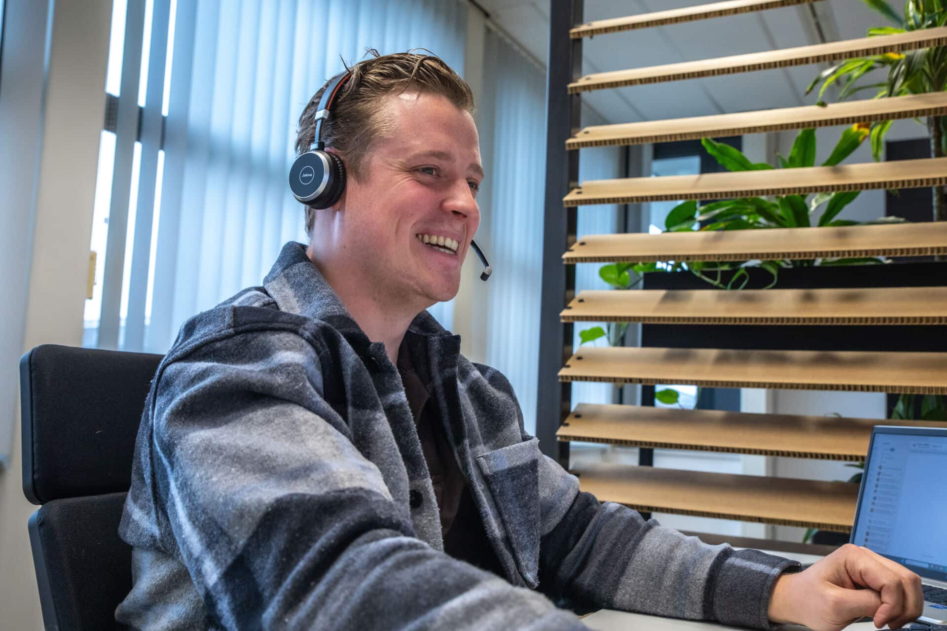 Functioneel beheer bij DIS Group. Meldingen oppakken en afhandelen volgens de SLA 
